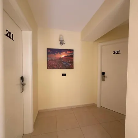 Hotel Deor *