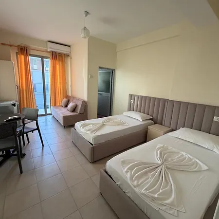 Hotel Deor Shëngjin